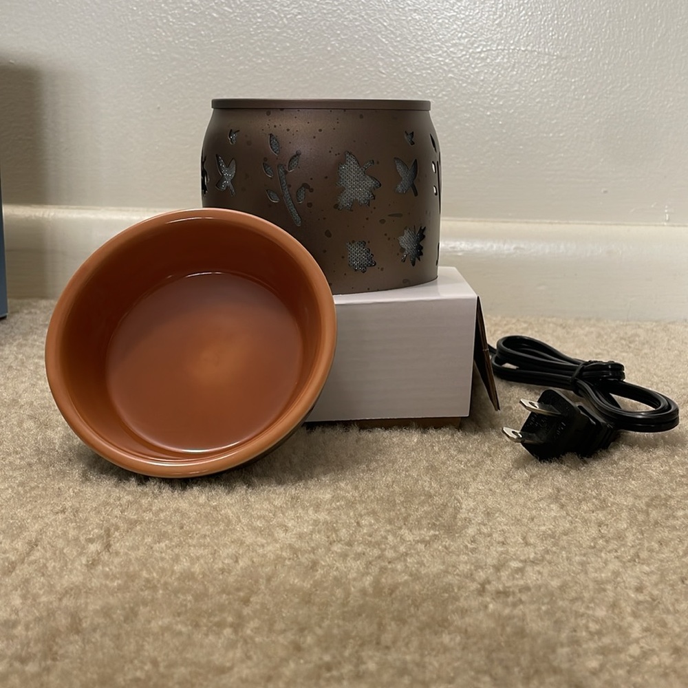 NEW! Yankee candle wax melt warmer - Picture 9 of 9